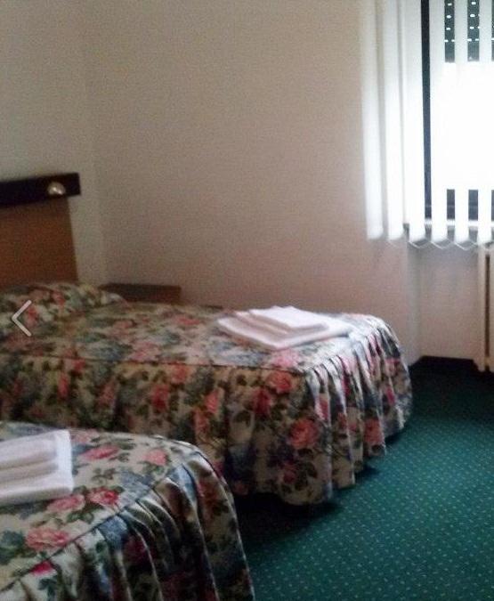 Hotel Cascata Pozzolo Formigaro Habitación foto
